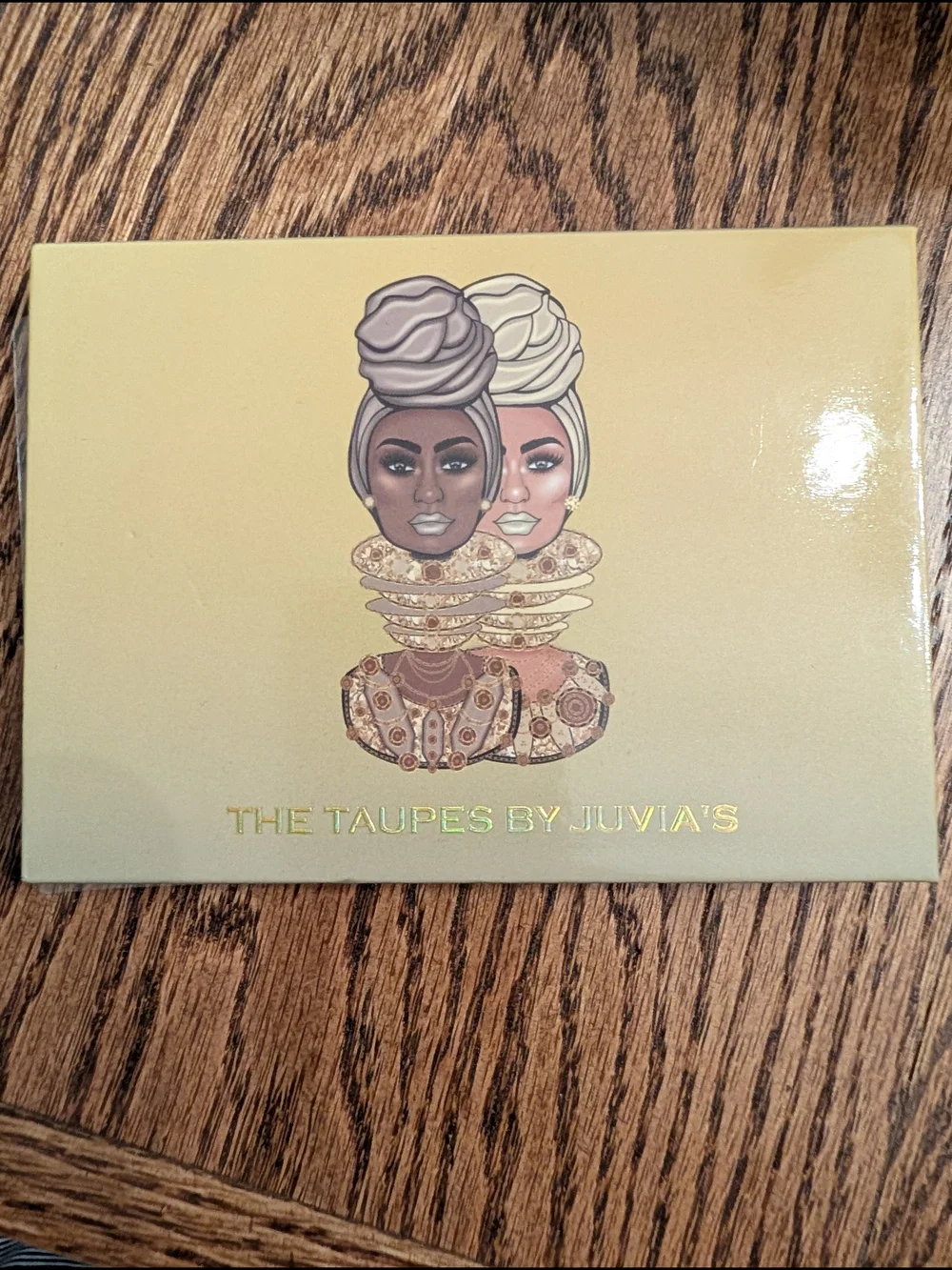 Juvias Place The Taupes Eyeshadow Palette - Cream Taupe and Silver Shades